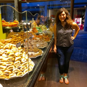 Look at all the sweet sweet treats in Brugge! Heaven!